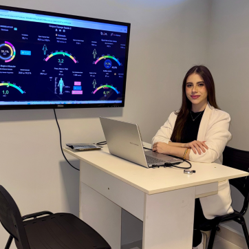 Cada aluno recebe um acompanhamento nutricional exclusivo, alinhado aos seus objetivos e estilo de vida, para potencializar os resultados dentro e fora do treino.